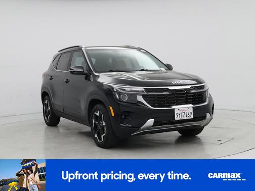 Black 2024 Kia Seltos EX