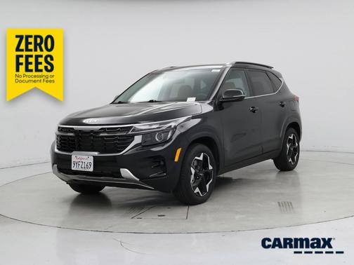 Black 2024 Kia Seltos EX