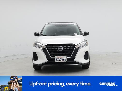 2022 Nissan Kicks SV