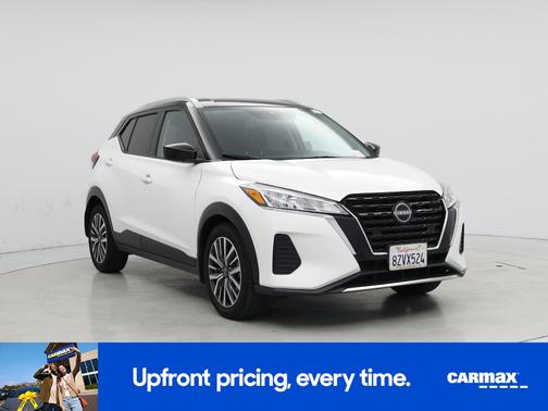 2022 Nissan Kicks SV