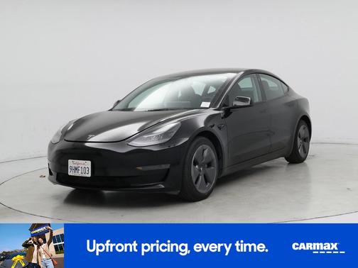 Black 2023 Tesla Model 3