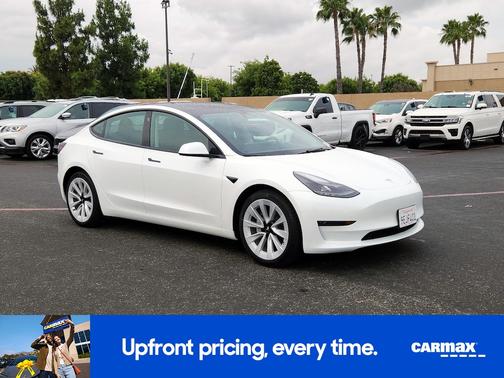 White 2023 Tesla Model 3