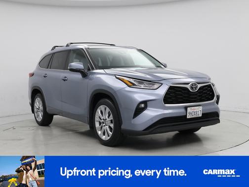 Blue 2023 Toyota Highlander Limited
