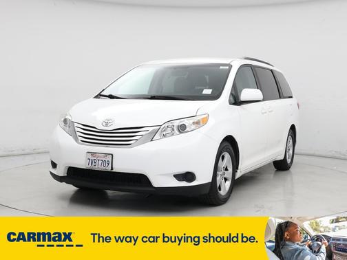 2017 Toyota Sienna LE