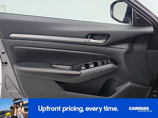 2024 Nissan Altima SR