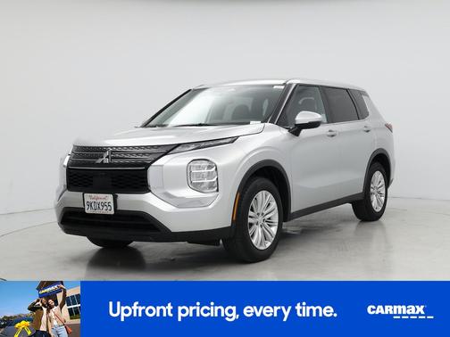 2024 Mitsubishi Outlander ES