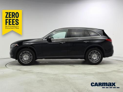 Black 2024 Mercedes-Benz GLC 300