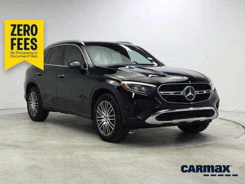Black 2024 Mercedes-Benz GLC 300