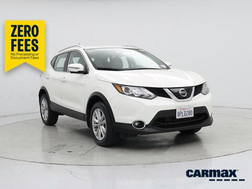 White 2019 Nissan Rogue Sport SV