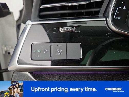 2023 Audi Q8 Premium Plus