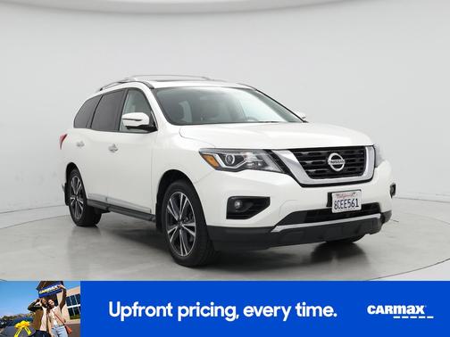 White 2018 Nissan Pathfinder Platinum