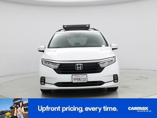 White 2022 Honda Odyssey Touring
