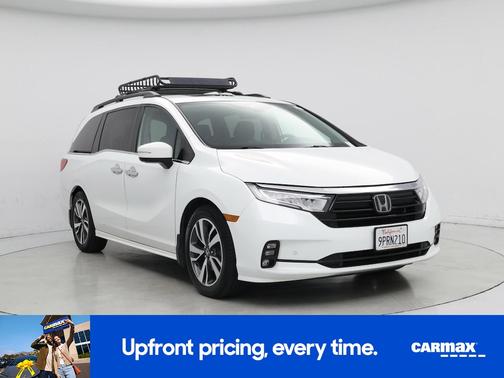 White 2022 Honda Odyssey Touring