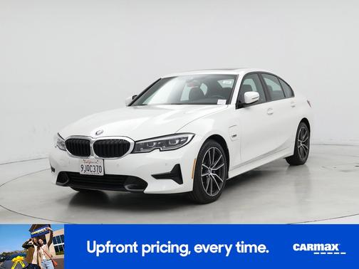 White 2022 BMW 330e