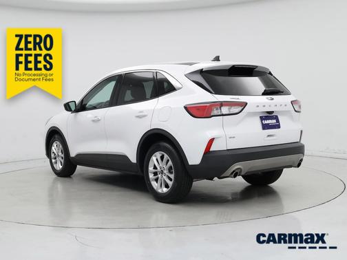 White 2022 Ford Escape SE