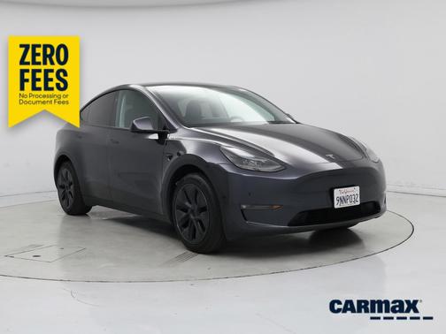 Gray 2024 Tesla Model Y Long Range