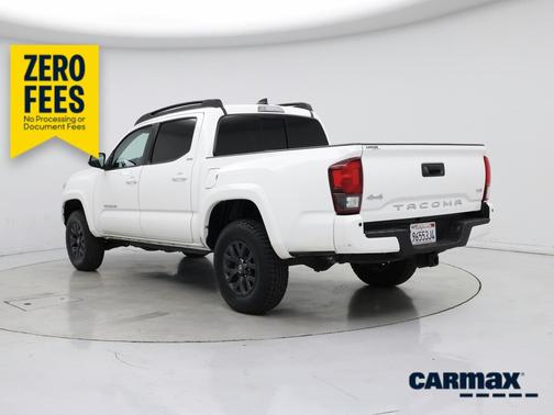 White 2021 Toyota Tacoma SR5