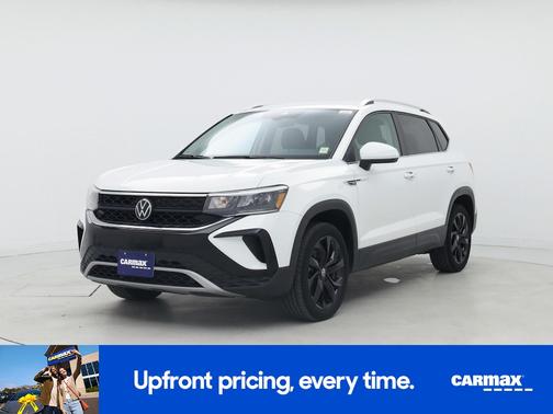 White 2024 Volkswagen Taos SE