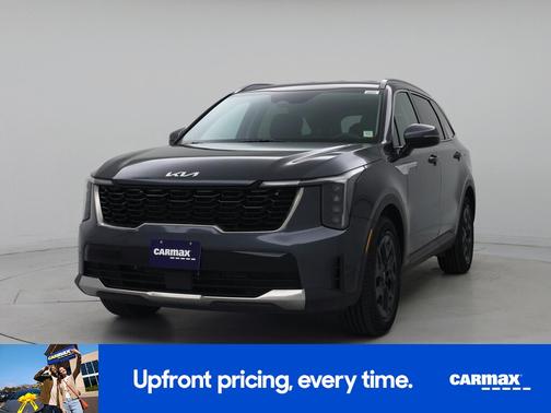 Gray 2024 Kia Sorento S