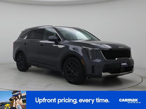 Gray 2024 Kia Sorento S