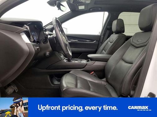 White 2020 Cadillac XT6 Premium Luxury