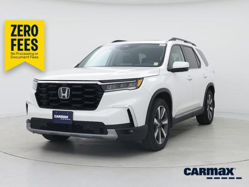 White 2023 Honda Pilot Elite