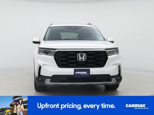 White 2023 Honda Pilot Elite