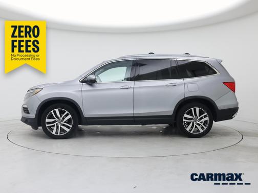 Silver 2018 Honda Pilot Touring