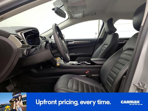 Gray 2016 Ford Fusion SE