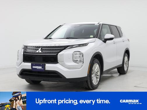 2022 Mitsubishi Outlander ES