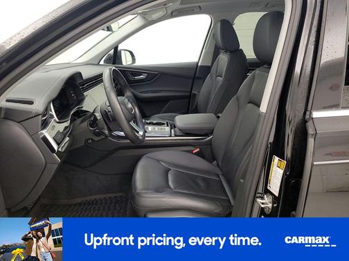 Black 2023 Audi Q7 Premium