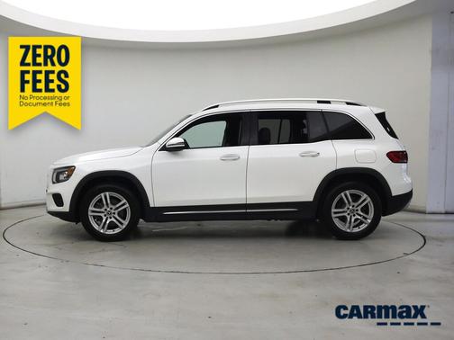 White 2022 Mercedes-Benz GLB 250