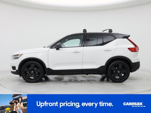 2019 Volvo XC40 T5 Momentum