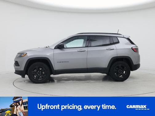 Silver 2023 Jeep Compass Latitude