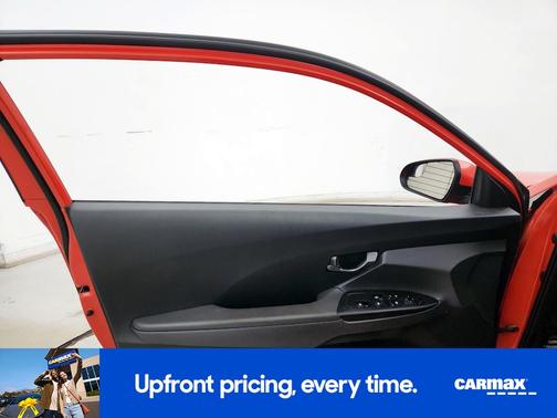 2019 Hyundai Veloster R-Spec