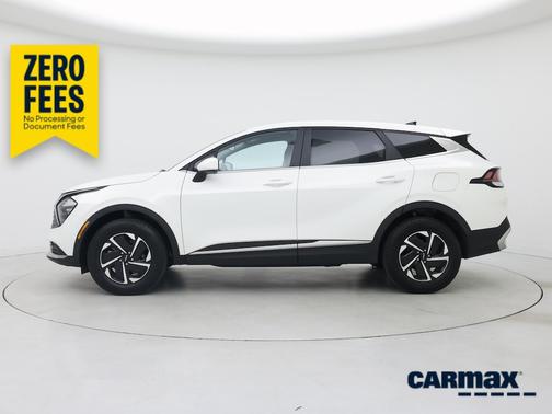 White 2023 Kia Sportage Hybrid LX