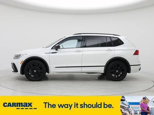 2022 Volkswagen Tiguan SE R-Line Black