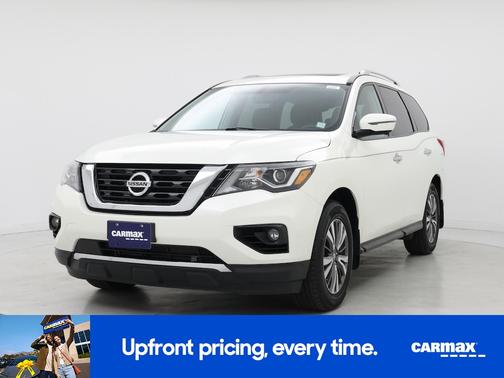 2017 Nissan Pathfinder SL