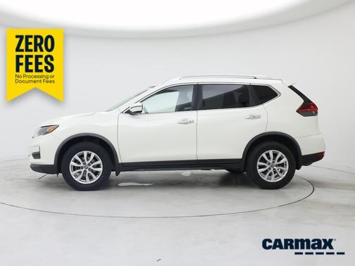 White 2019 Nissan Rogue SV