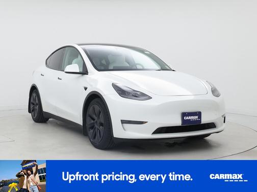 White 2023 Tesla Model Y Performance