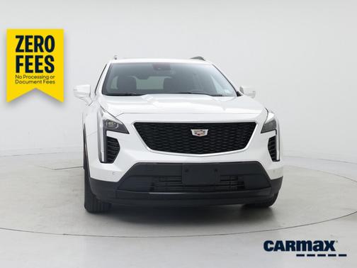 White 2023 Cadillac XT4 Sport