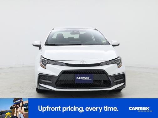 White 2022 Toyota Corolla SE