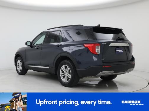 Blue 2022 Ford Explorer XLT