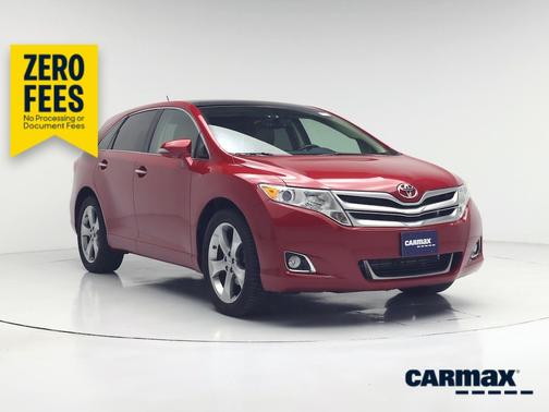 Red 2015 Toyota Venza XLE