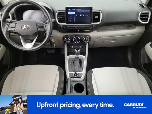 2023 Hyundai VENUE SEL