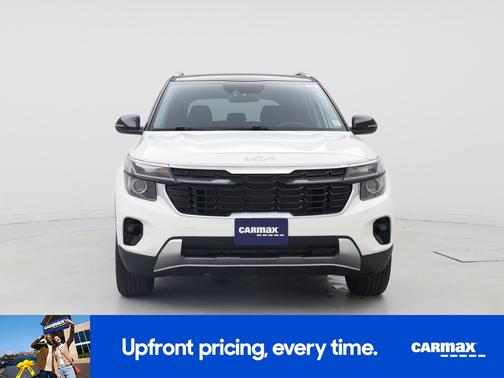 White 2024 Kia Seltos S