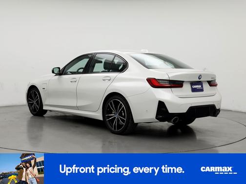 2023 BMW 330e 