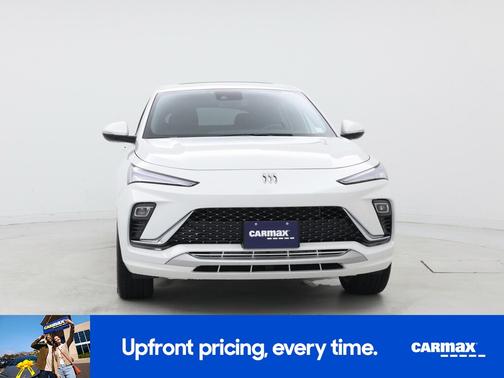 White 2025 Buick Envista Avenir