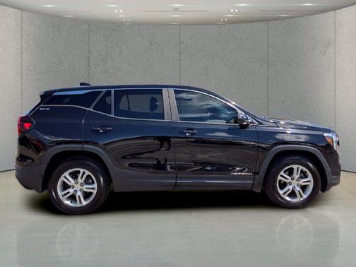 Ebony Twilight Metallic 2023 GMC Terrain SLE
