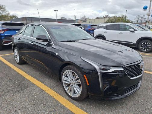 2025 Cadillac CT4 Premium Luxury